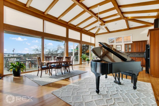 This beautifully updated home offers over 4,800 sq ft of thoughtfully designed living space with stunning golf course and mountain views. The main level shines with hardwood floors, a grand foyer, and a light-filled great room featuring soaring windows, a gas fireplace, and custom built-ins. ✨

📍 6732 St Annes Dr
🔑 Diane Boock with Penn National
📷 Jerry with REX Squad

#RealEstatePhotography #LuxuryHome #DreamHome #GolfCourseViews #MountainViews #OpenLiving #HomeInspiration #MoveInReady #HomeForSale