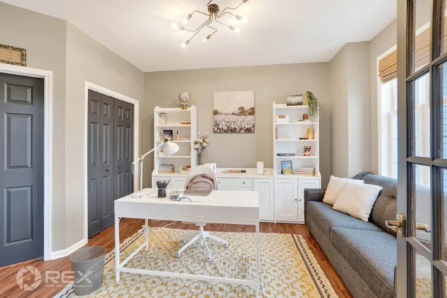 😍 Pending! ✨

Located in the sought-after Victoria’s Pond community in West Donegal Township, this beautifully maintained 5-bedroom, 4-bath Colonial offers nearly 4,643 sq ft of thoughtfully designed living space. 🏡

📍 42 Bullrush Landing
🔑 Greg Grogan
📸 Eric with REX Squad
🖥 realestateexposures.com

#Pending #VictoriasPond #WestDonegalTownship #ColonialHome #RealEstatePhotography #DreamHome #HomeForSale