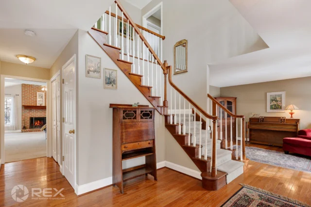 📍 1018 Hartman Rd
🔑 Loretta Leibert
📸 Drew T. with REX Squad
🖥 realestateexposures.com 

Reading, PA home highlights ✨ Spacious layout featuring formal living and dining rooms with chair molding, a tray ceiling, and beautiful original hardwood floors. The open eat-in kitchen offers a large island, walk-in pantry, and flows into a family room with cathedral ceilings and a striking floor-to-ceiling brick wood-burning fireplace. 🏡

#ReadingPA #HomeHighlights #OpenConceptLiving #HardwoodFloors #CathedralCeilings #FireplaceFeature #DreamHome #RealEstatePhotography