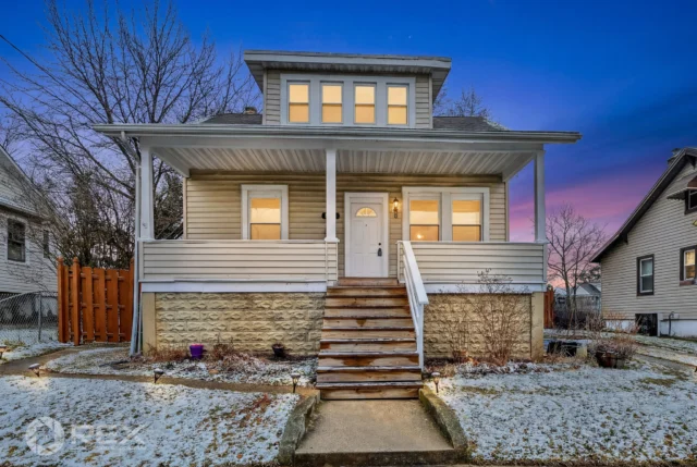📍 4609 Asbury Ave
🔑 Matt Rhine
📸 Randy  with REX Squad
🖥 realestateexposures.com

A charming covered front porch welcomes you into a bright, open main level with hardwood floors and seamless living spaces—perfect for everyday living and entertaining. The updated kitchen features white cabinetry, stainless steel appliances, a center island, and abundant natural light, plus a finished lower level for added flexibility. ✨🏡

#HomeHighlights #OpenConceptLiving #UpdatedKitchen #NaturalLight #FinishedBasement #DreamHome #RealEstatePhotography #HomeForSale