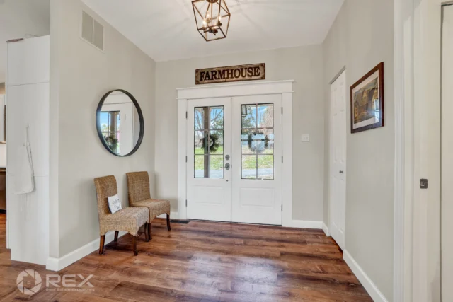 Nestled on 17 beautiful acres, this unique property offers the perfect blend of privacy, open space, and versatility. At the heart of it all sits a light-filled main home that feels both welcoming and timeless! 

📍 1020 Bernoudy Rd
🔑 Julie Shelley 
📸 Eric  with REX Squad
🖥 realestateexposures.com

#Pending #HomeForSale #SpaciousLiving #DreamHome #RealEstatePhotography #farmhouse #acres #photogrpaher