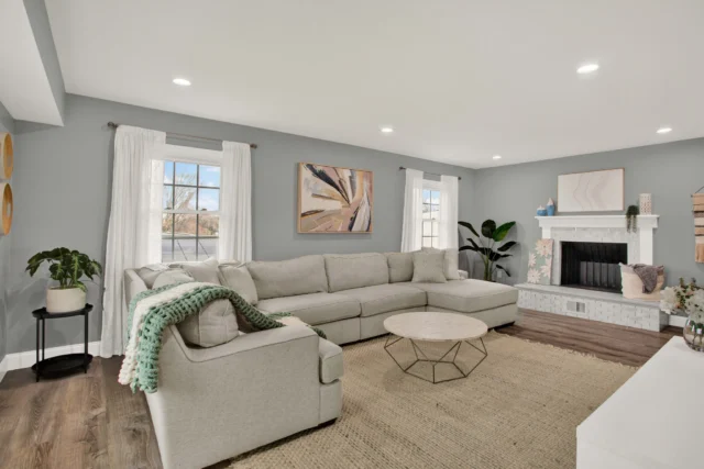 📸 Spotlight on ALEXIS, our Silver Spring, MD & beyond photographer!

Based in Silver Spring, Maryland and serving the surrounding areas, Alexis brings over 10 years of photography experience, including 5+ years specializing in real estate. Known for his friendly, easygoing approach and efficient workflow, he is committed to delivering high-quality images across every project!
👉 Book Alexis: https://tinyurl.com/2j7bkj76

#SilverSpringMD #MarylandRealEstate #RealEstatePhotography #ListingPhotos #REXPhotographer #HomesForSale #RealEstateMarketing #PhotographyMatters