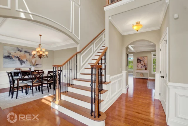 Mechanicsburg, PA ✨ Better than new, this impeccably designed luxury home offers over 5,000+ sq ft of finished living space with a 1st-floor primary suite, finished lower level, 4-car garage, and in-ground saltwater pool. The showstopping living room features a coffered ceiling, custom built-ins, cozy fireplace, and towering windows that flood the space with light. 🏡

📍 1416 Summit Way
🔑 Joy Daniels
📸 Eric with REX Squad
🖥 realestateexposures.com
#MechanicsburgPA #LuxuryHome #SaltwaterPool #DreamHome #CofferedCeiling #CustomBuiltIns #RealEstatePhotography #LuxuryLiving