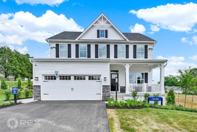 🏡 This stunning model home offers the perfect blend of luxury and everyday comfort with 4 bedrooms, 3.5 baths, a gourmet kitchen, and a spa-inspired owner’s suite. A finished basement with a full bath and a covered rear porch provide ideal spaces for relaxing and entertaining. ✨

📍 This home is currently PENDING 🔥

📍 3001 Cobalt Court
🔑  Ryan Homes
📸  Randy with REX Squad
🖥  realestateexposures.com

#ModelHome #NewConstruction #LuxuryLiving #HomeGoals #RealEstate #HouseHunting #GourmetKitchen #FinishedBasement #Pending #RealEstatePhotography